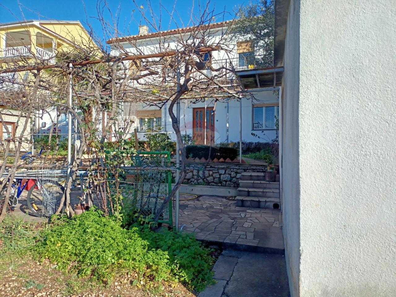 Huis in Klanfari, Primorsko-Goranska Zupanija 12032779