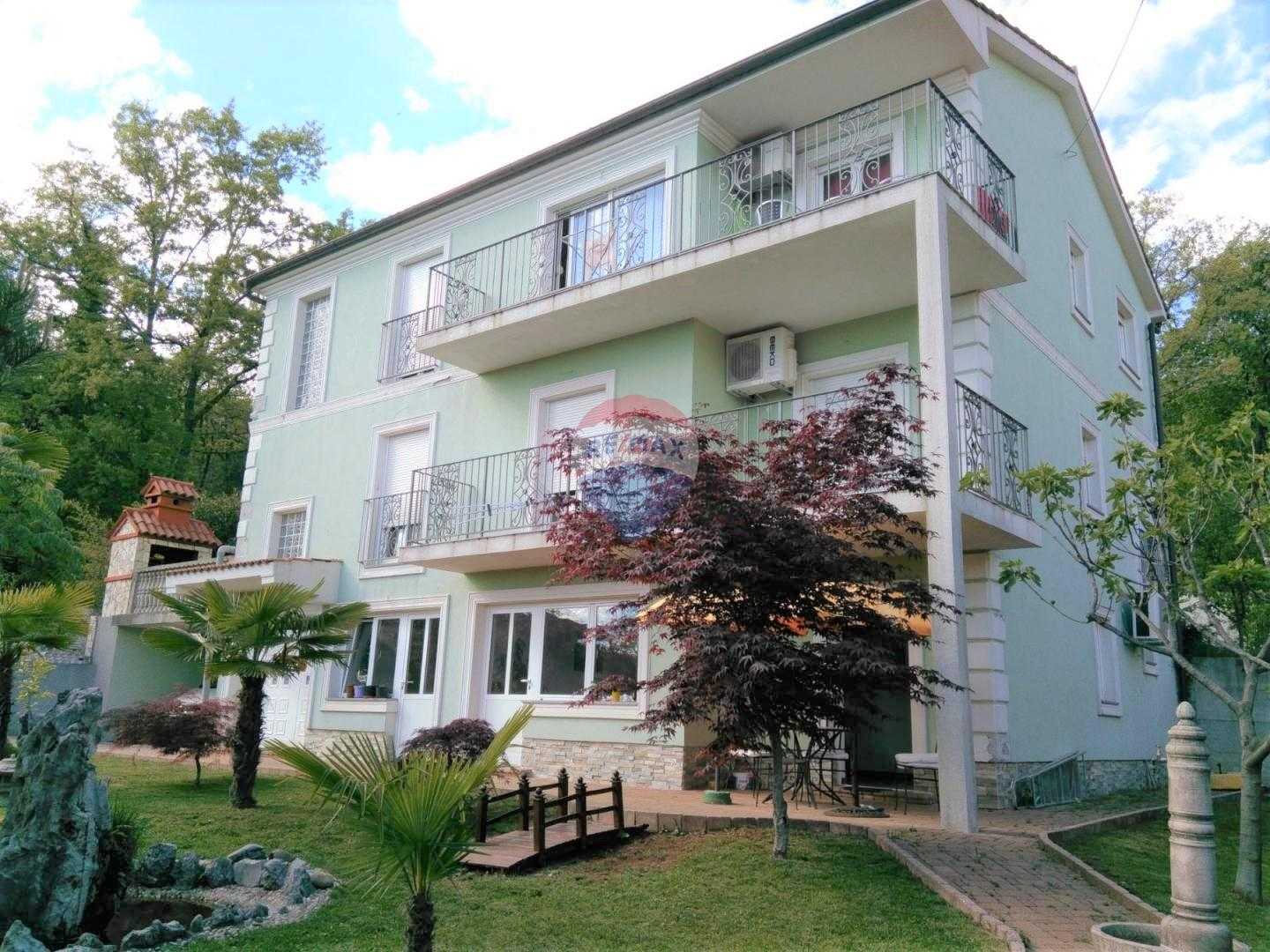 casa en Kastav, Primorsko-Goranska Županija 12032867