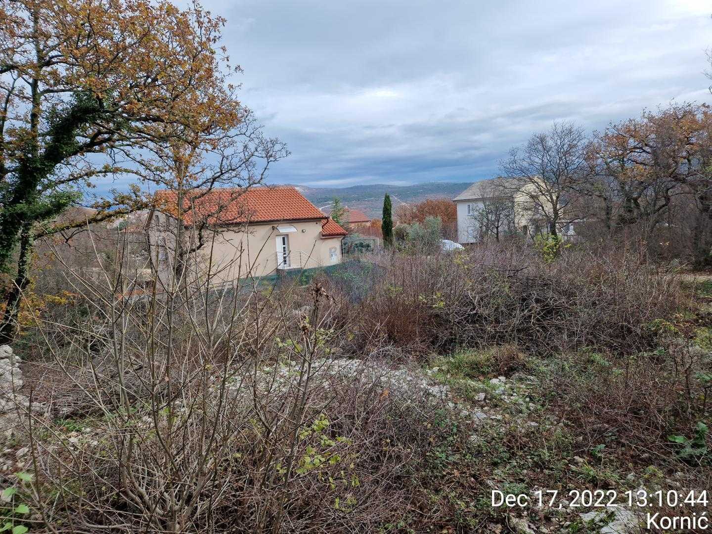 Terre dans Punat, Primorsko-Goranska Zupanija 12032872