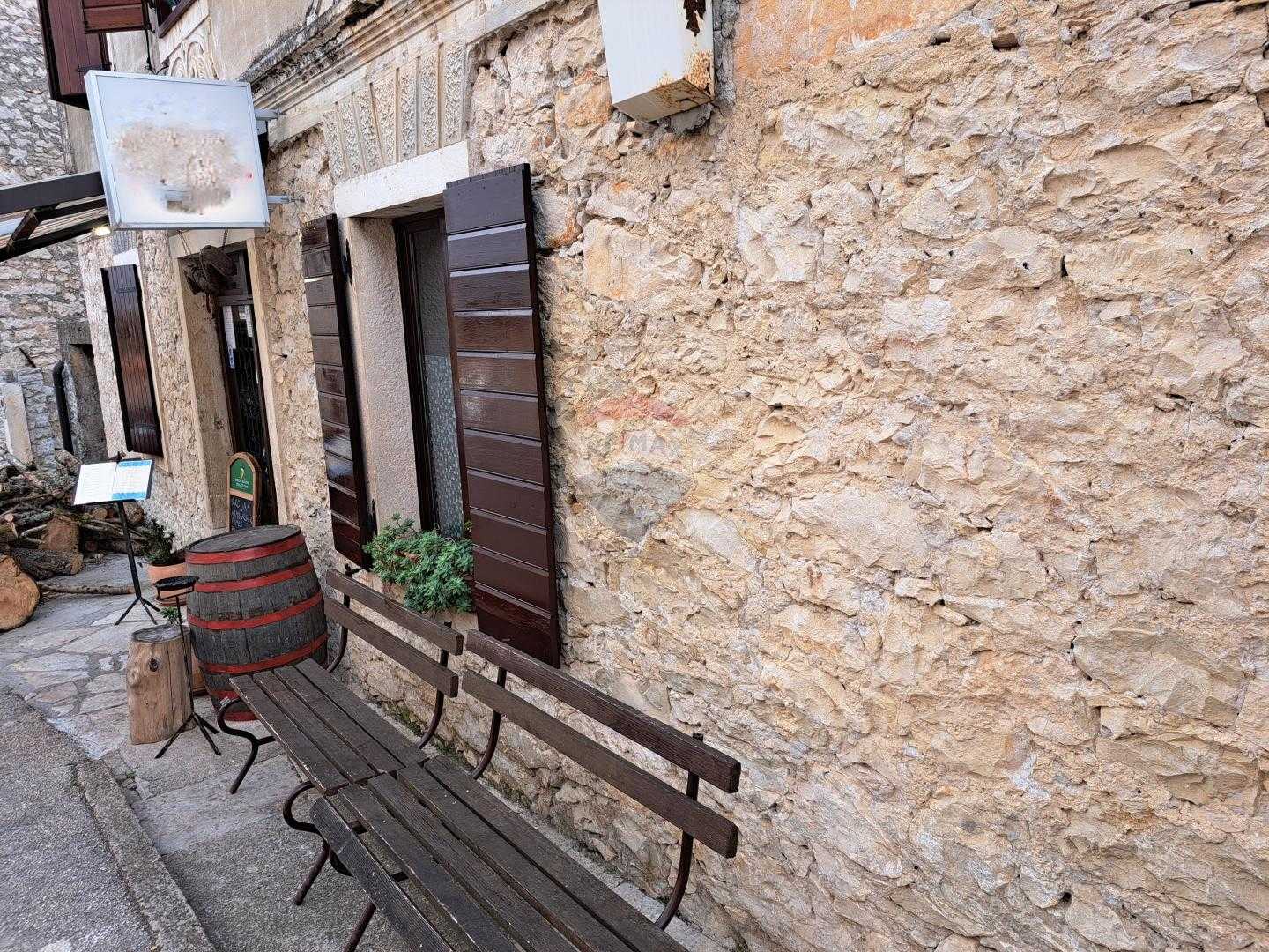 Andet i Brtonigla, Istarska Zupanija 12033109