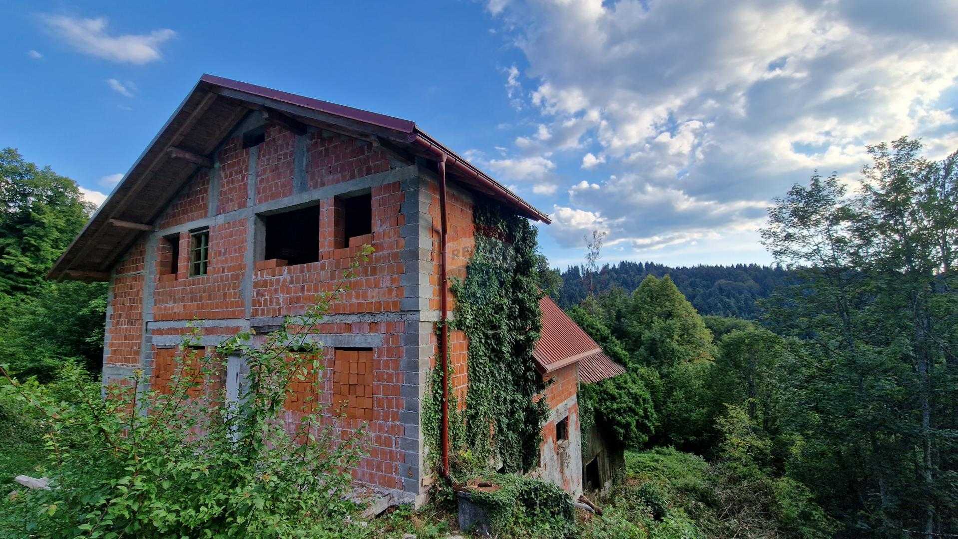 rumah dalam Brod Moravice, Primorsko-Goranska Zupanija 12033188