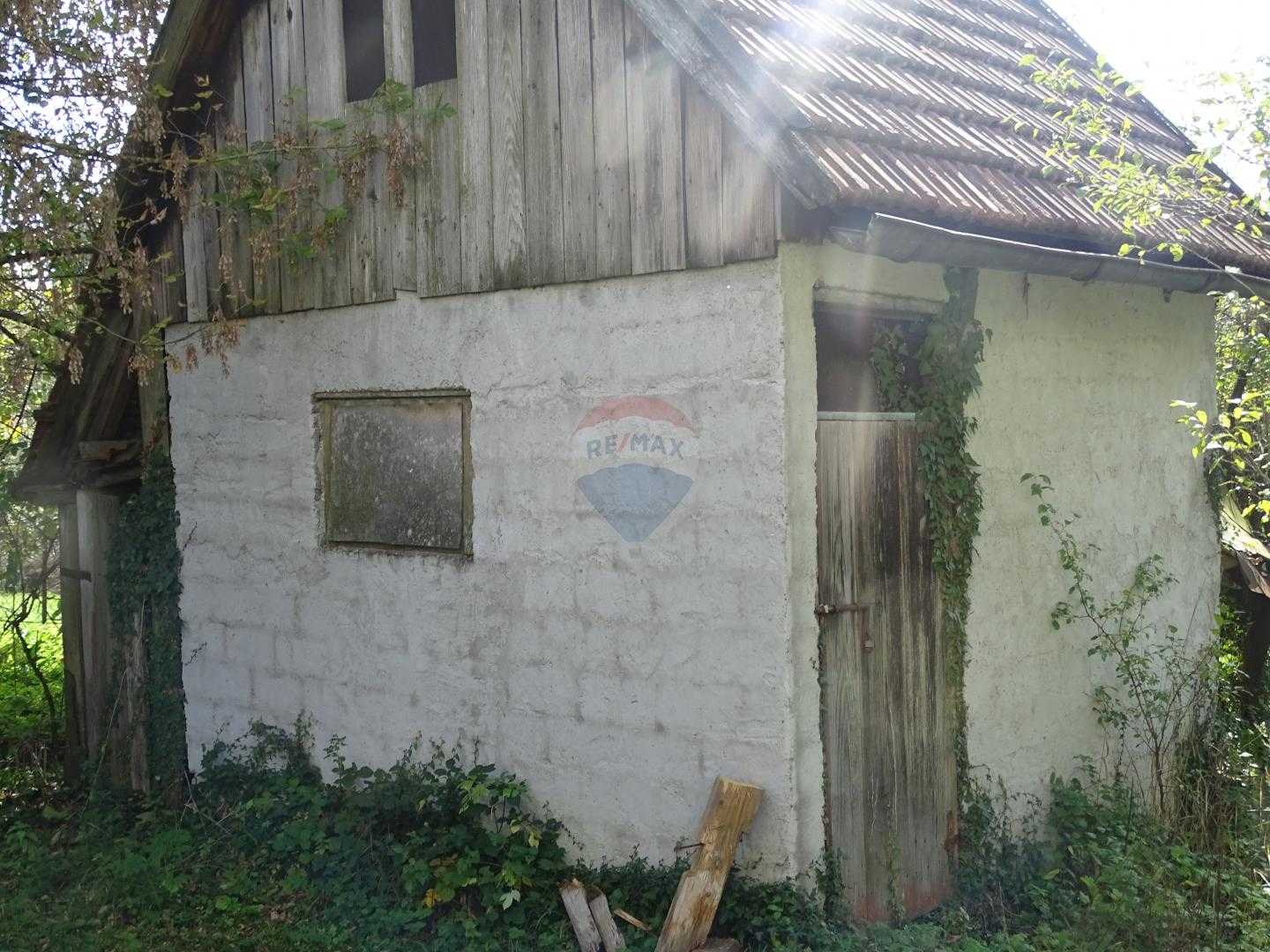 房子 在 Dokmanovići, Primorsko-goranska županija 12033234