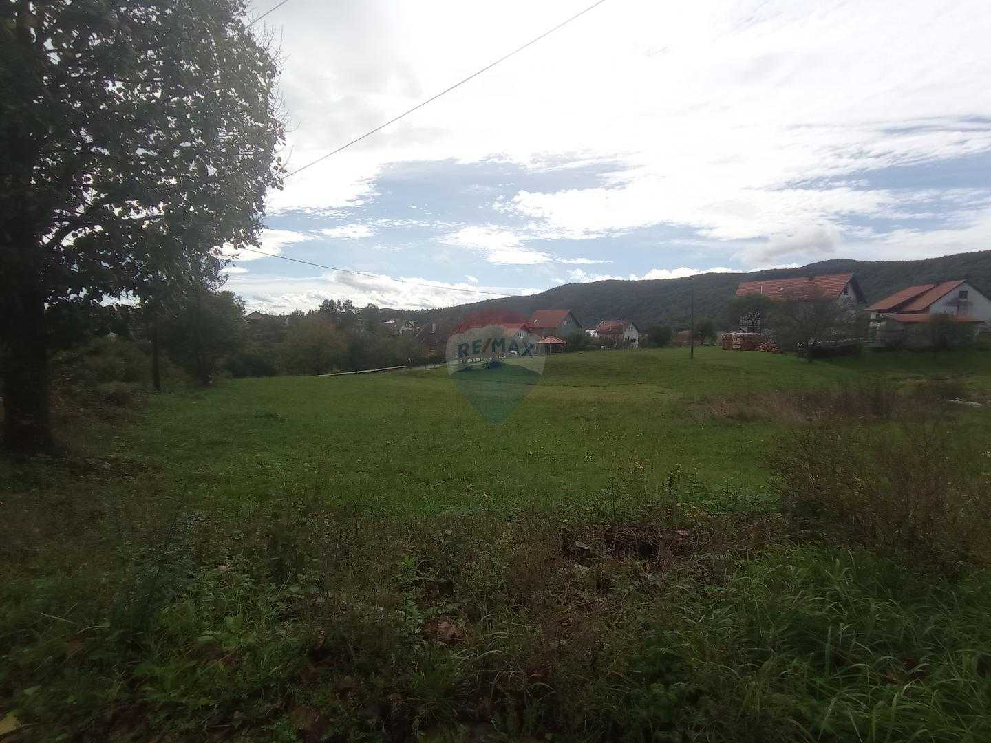 Land in Ogulin, Karlovacka Zupanija 12033285