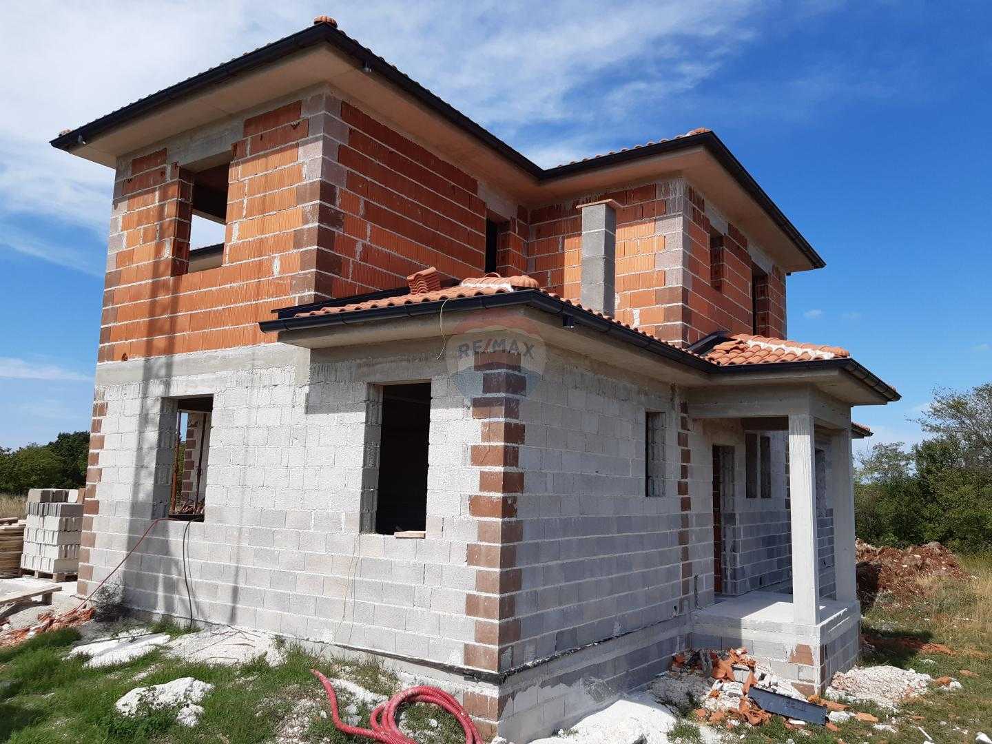 House in Kanfanar, Istarska Zupanija 12033381