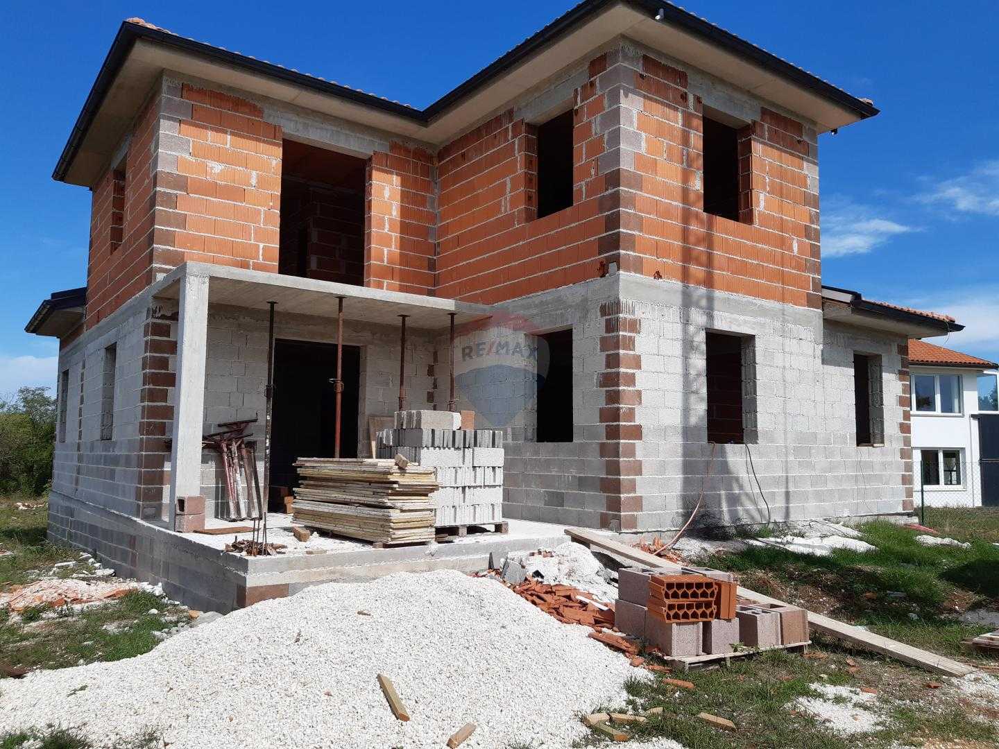 House in Kanfanar, Istarska Zupanija 12033381