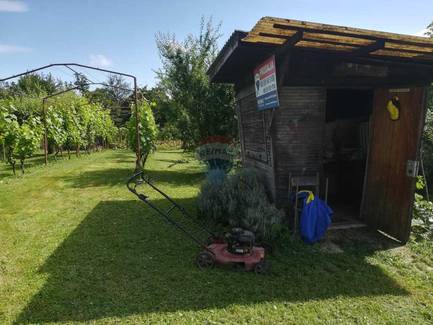 Tanah di Kozinscak, Zagrebacka Zupanija 12033387