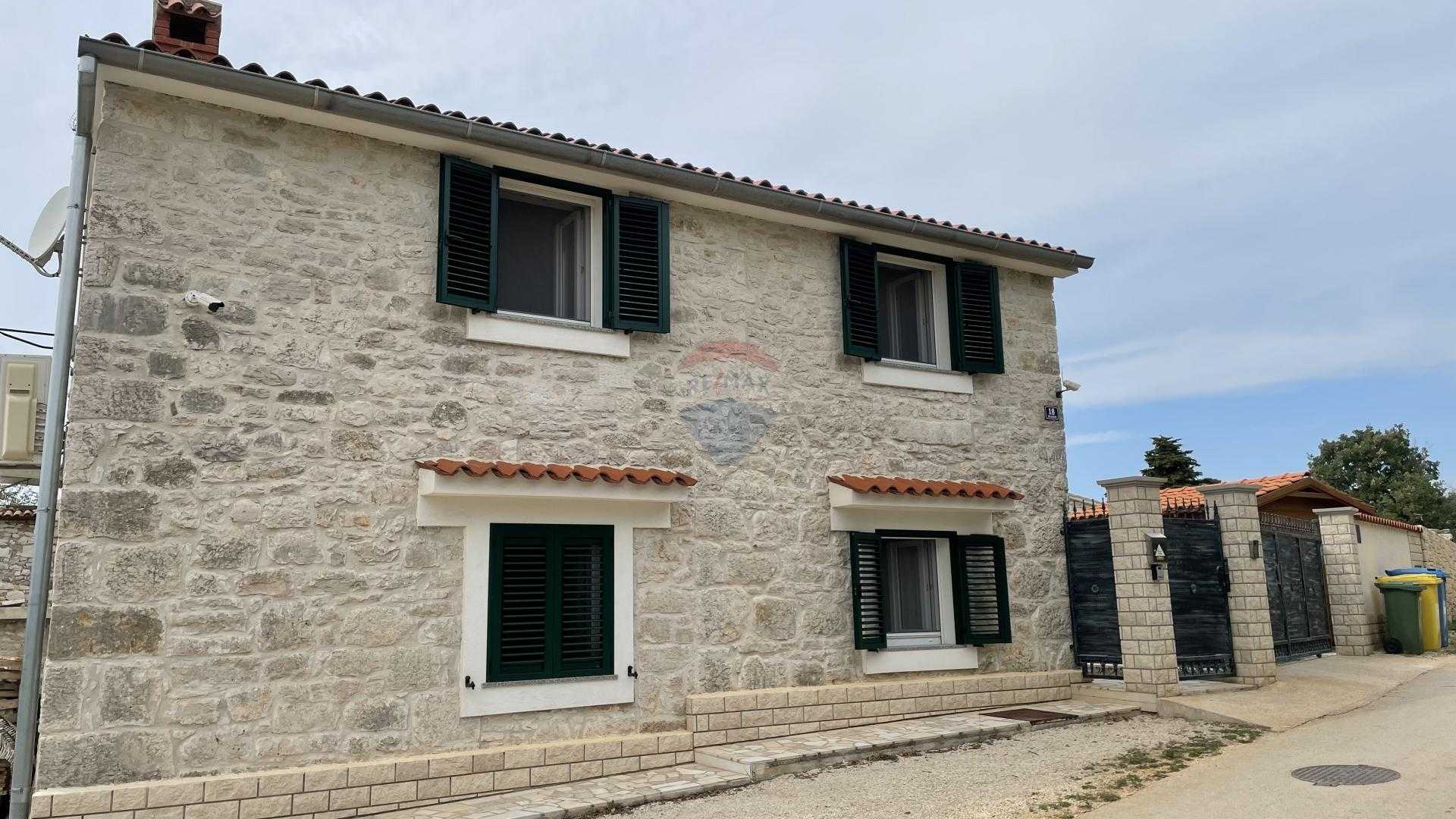 casa en Funtana, Istarska Županija 12033413