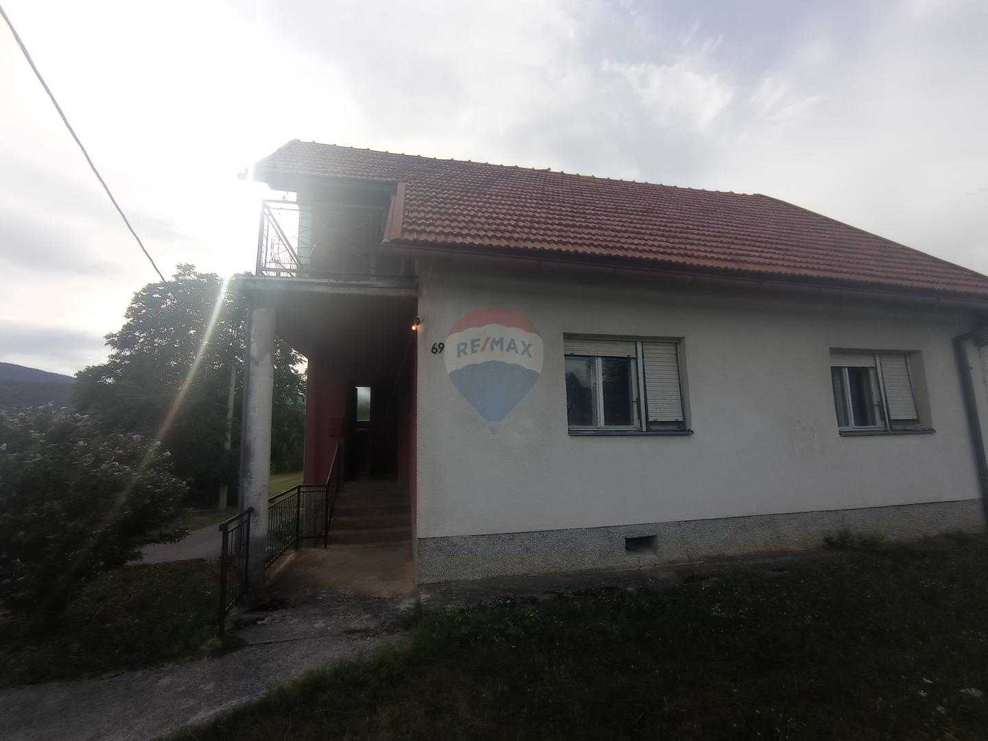 집 에 브르보프스코, 프리모르스코-고란스카 주파니야 12033548