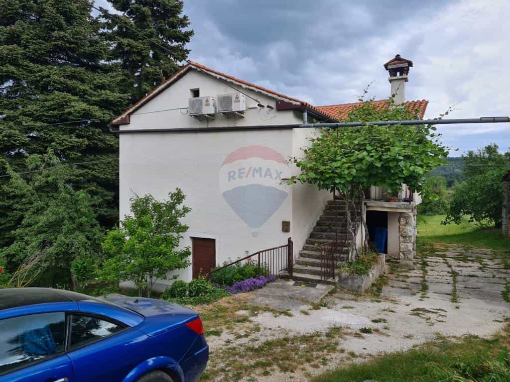 rumah dalam Pazin, Istarska Zupanija 12033580