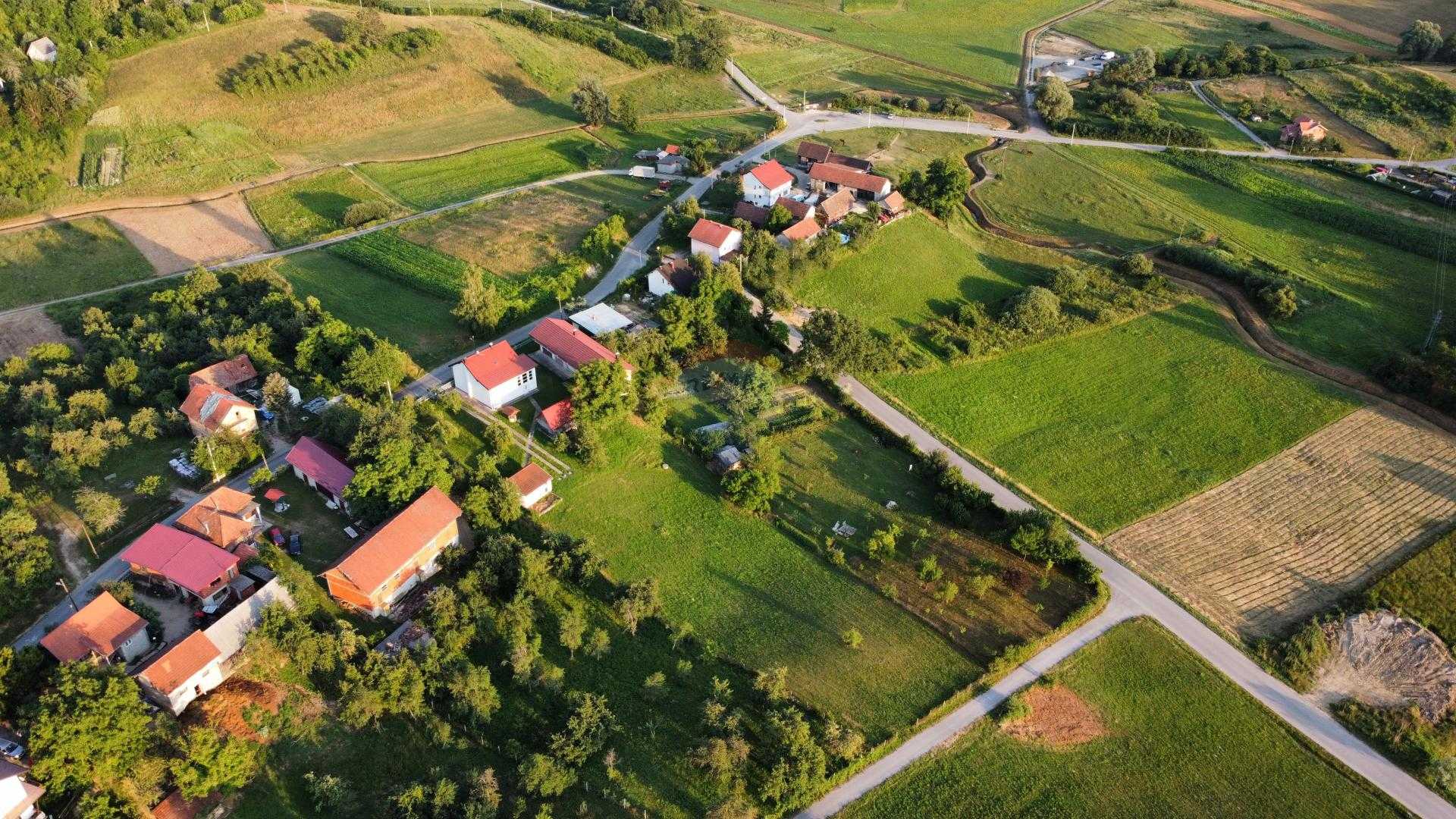 Tanah di Donji Dragonozec, Zagreb, Lulusan 12033621