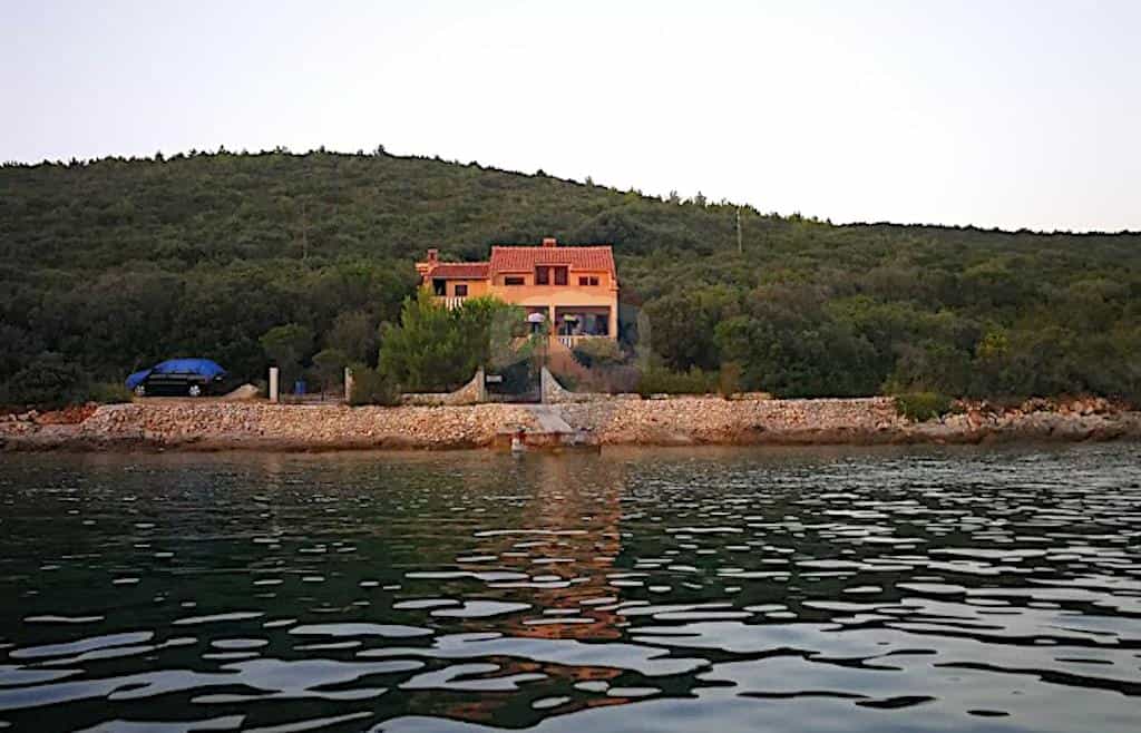 σπίτι σε Donje Petrcane, Zadarska Zupanija 12033642