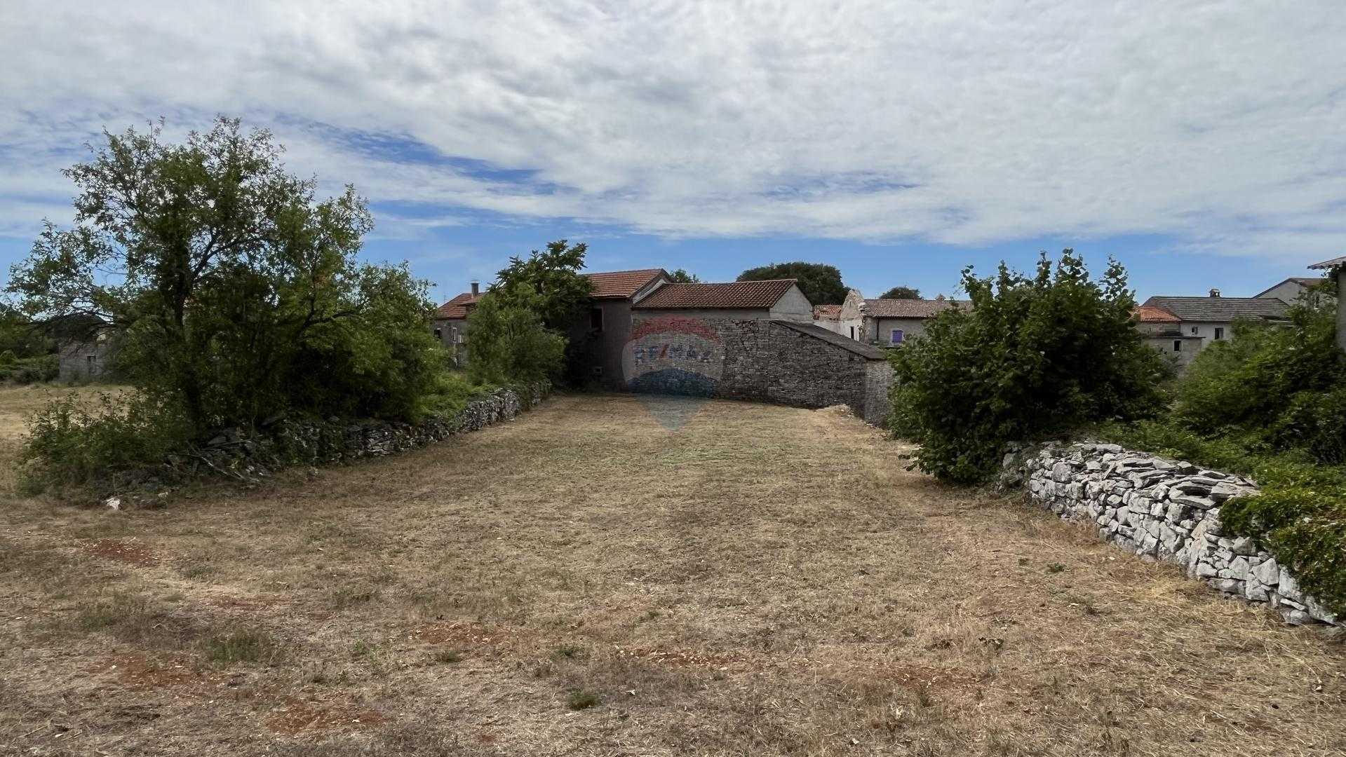 Будинок в Sveti Petar u Šumi, Istarska županija 12033669