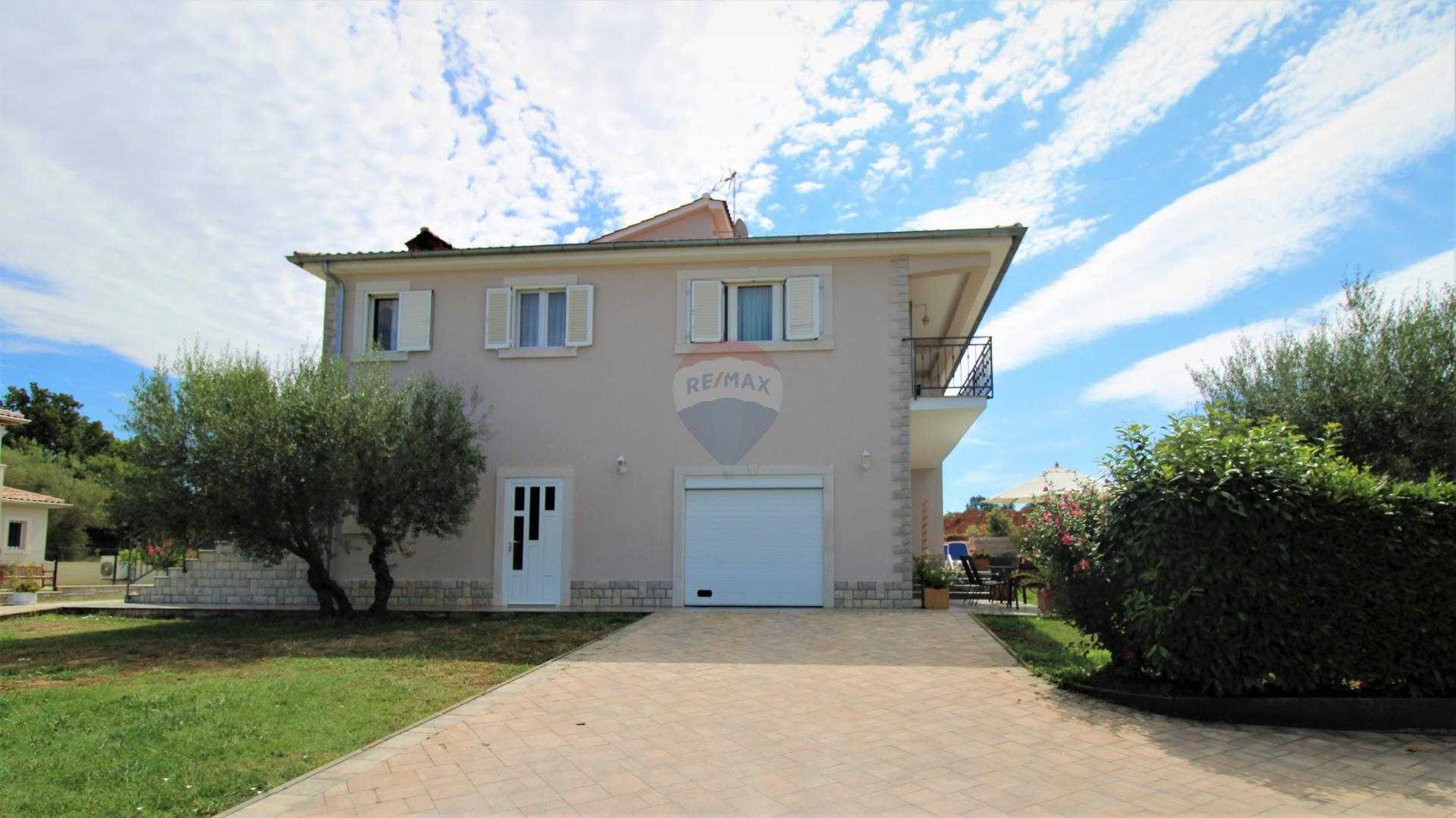 Rumah di Vrsar, Istarska županija 12033679
