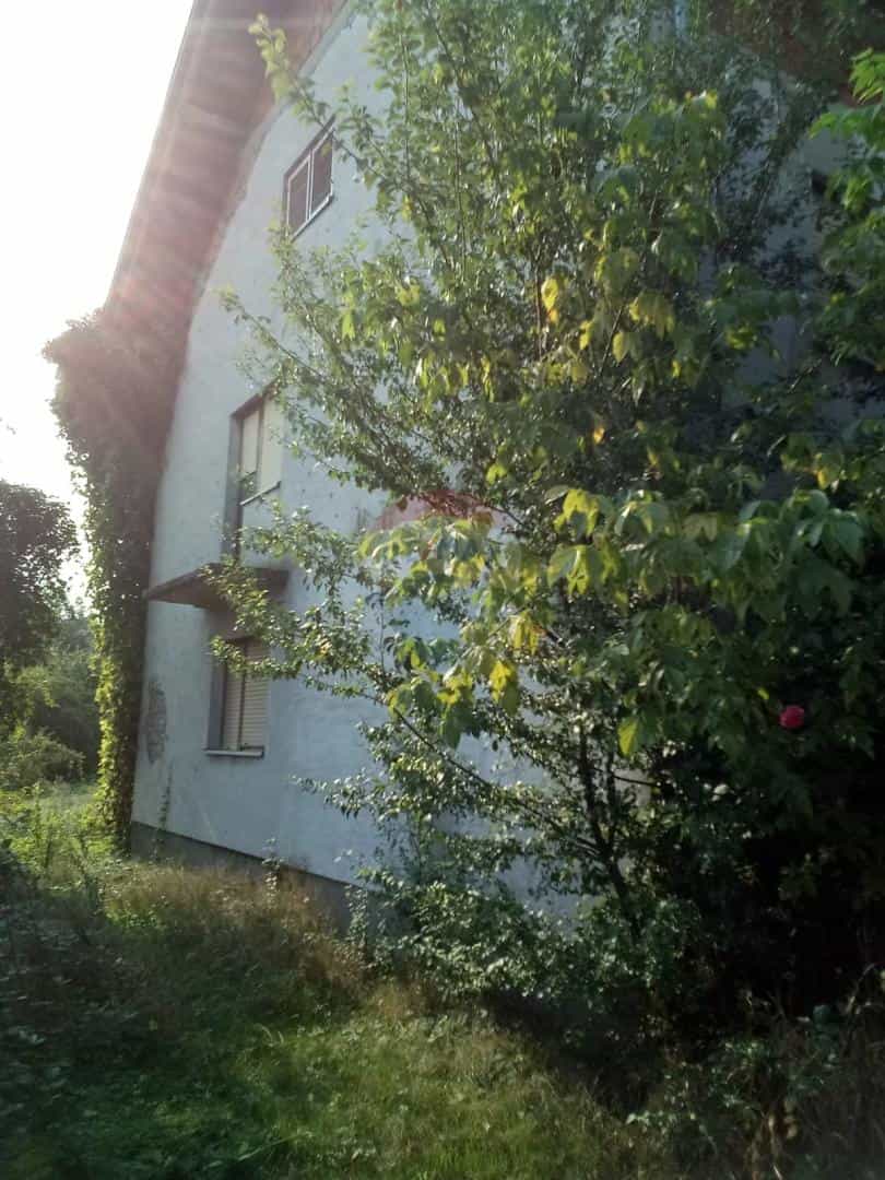 Hus i Jasenovac, Sisacko-Moslavacka Zupanija 12033692