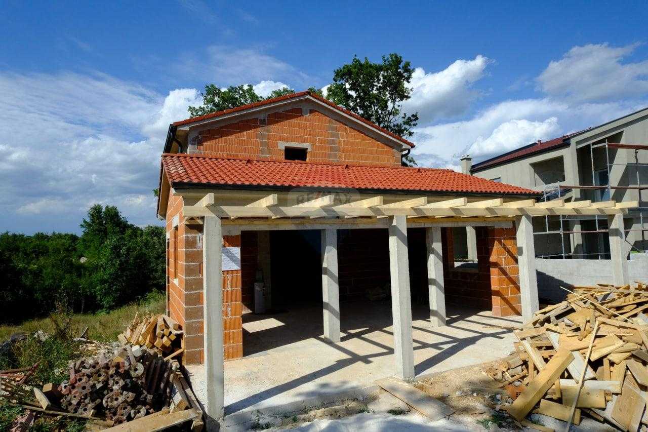 House in Juršići, Istarska županija 12033757