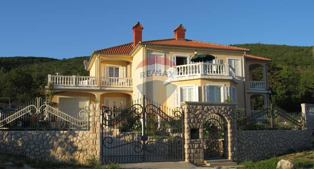 House in Selce, Primorsko-Goranska Zupanija 12033819