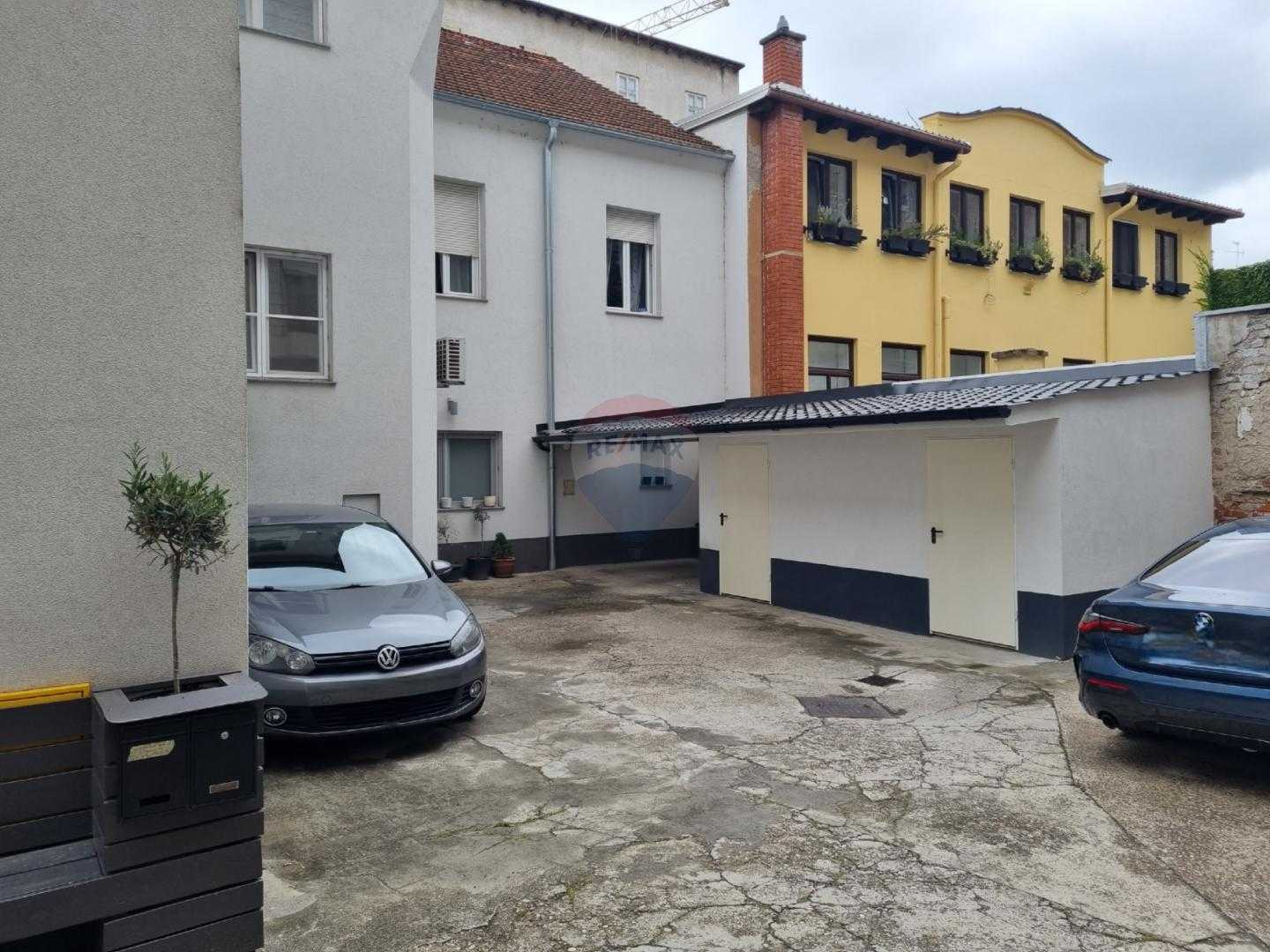 rumah dalam Bijenik, Zagreb, Grad 12033841