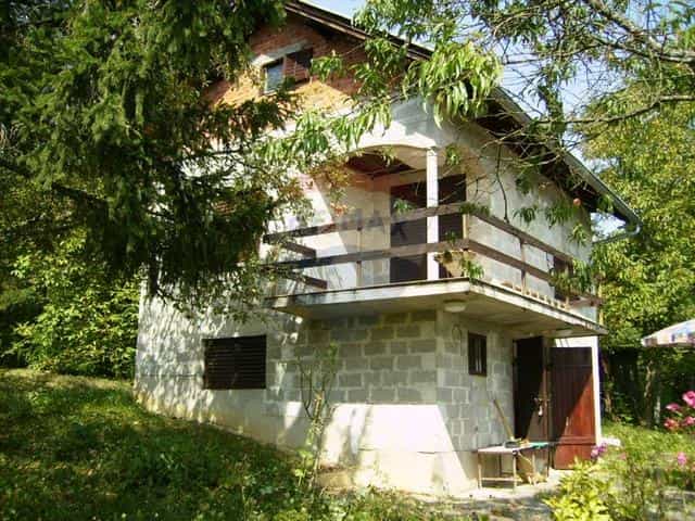 房子 在 Zlatar Bistrica, 克拉平斯科-扎戈爾斯卡·祖帕尼婭 12033855