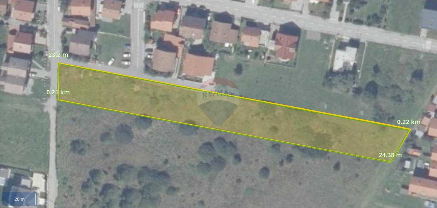 Tanah dalam Dumovec, Zagreb, Grad 12033888
