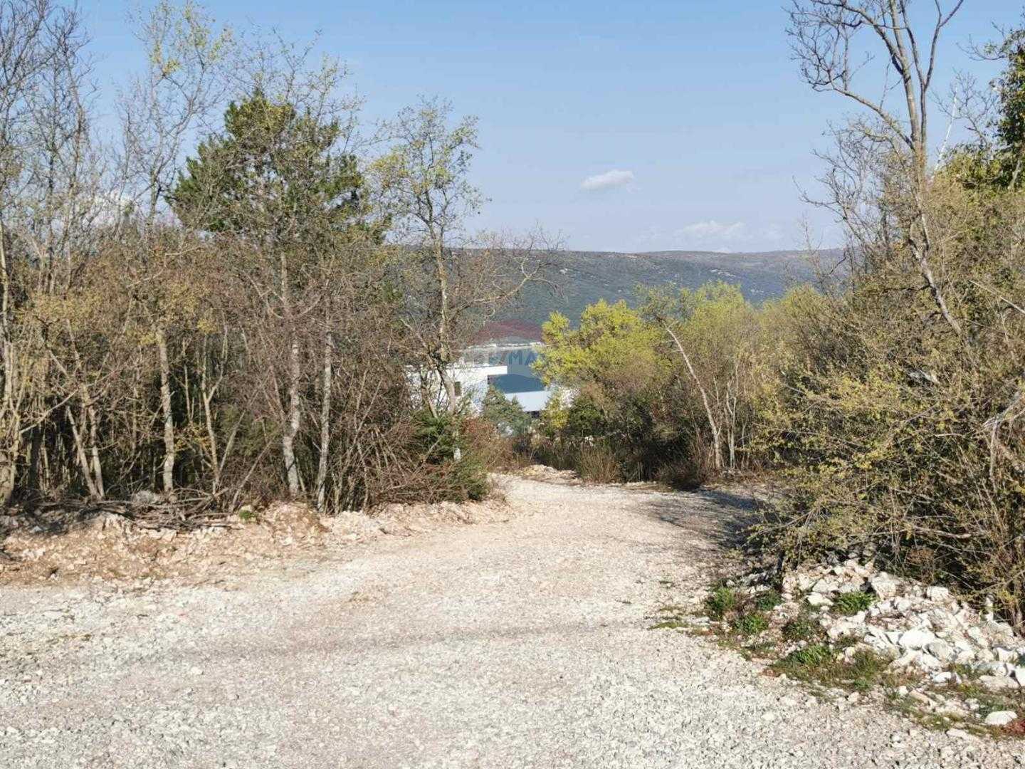 Land in Trget, Istarska županija 12034007