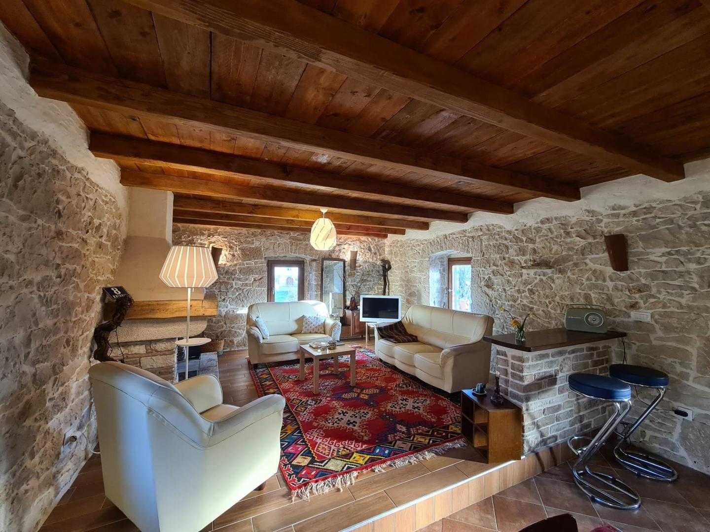 House in Pican, Istarska Zupanija 12034218