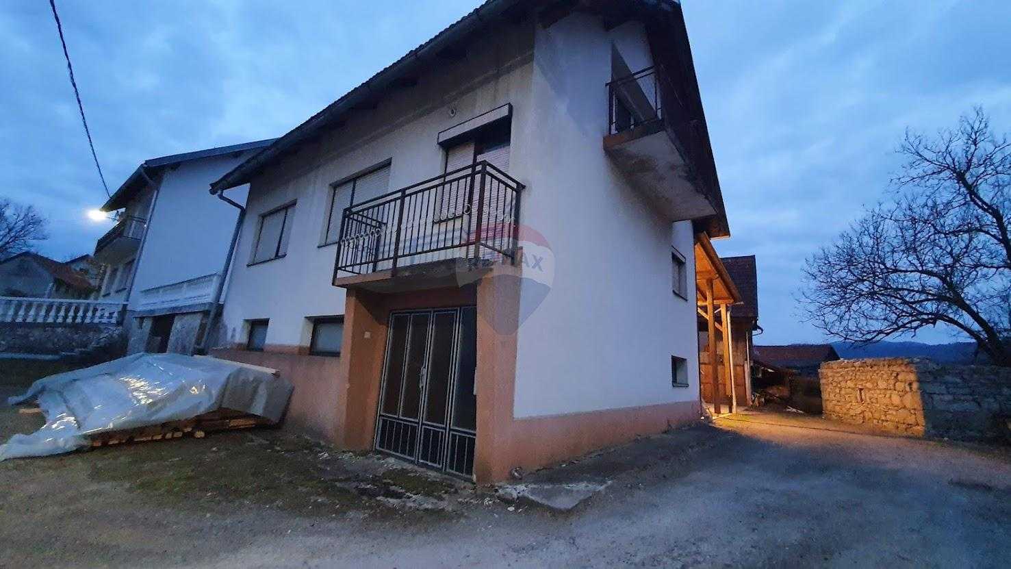σπίτι σε Gomirje, Primorsko-goranska županija 12034285