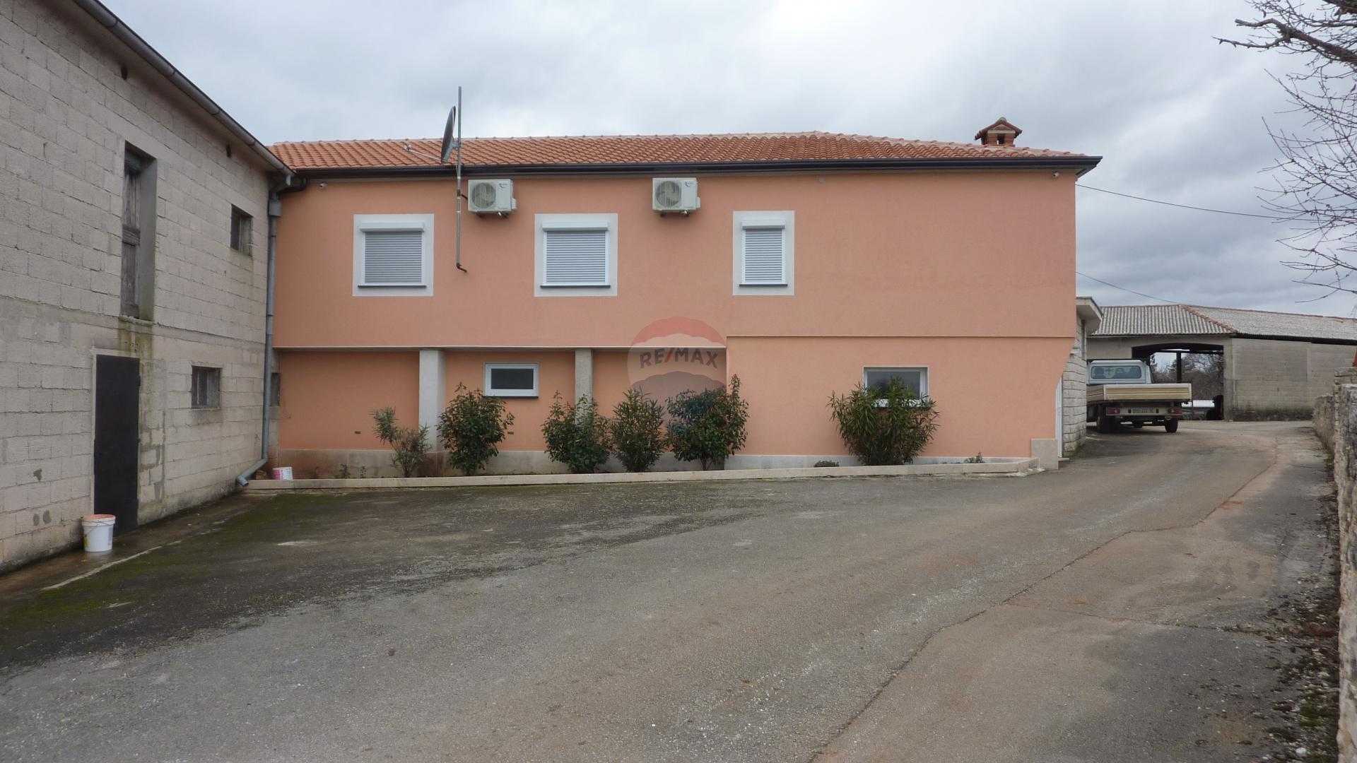 Huis in Tinjan, Istarska Zupanija 12034391
