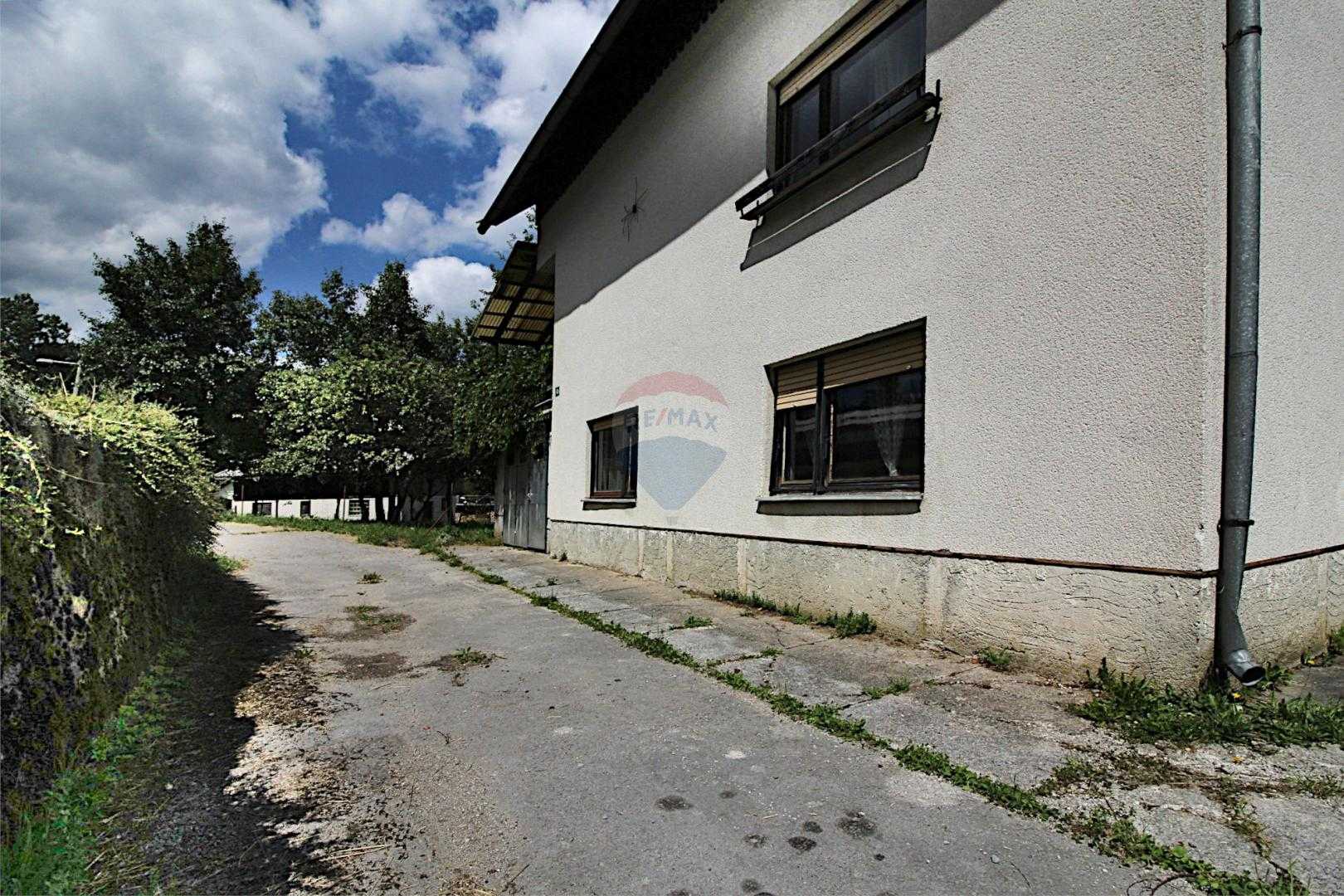 Hus i Osilnica, Osilnica 12034473