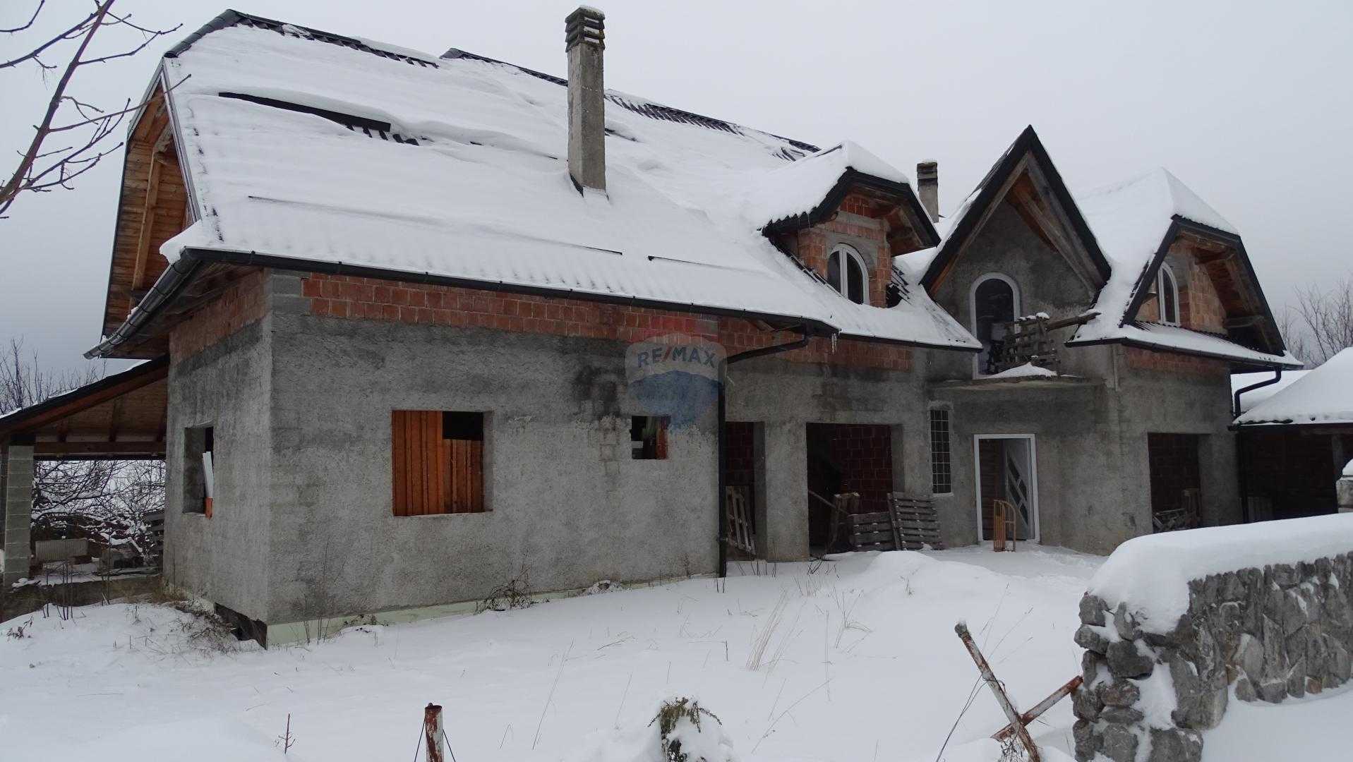 मकान में Mrkopalj, Primorsko-goranska županija 12034575
