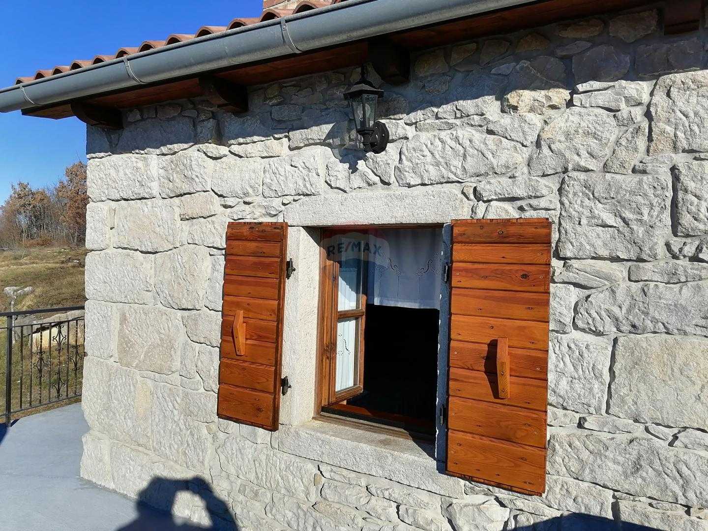 Rumah di Buzet, Istarska Zupanija 12034576