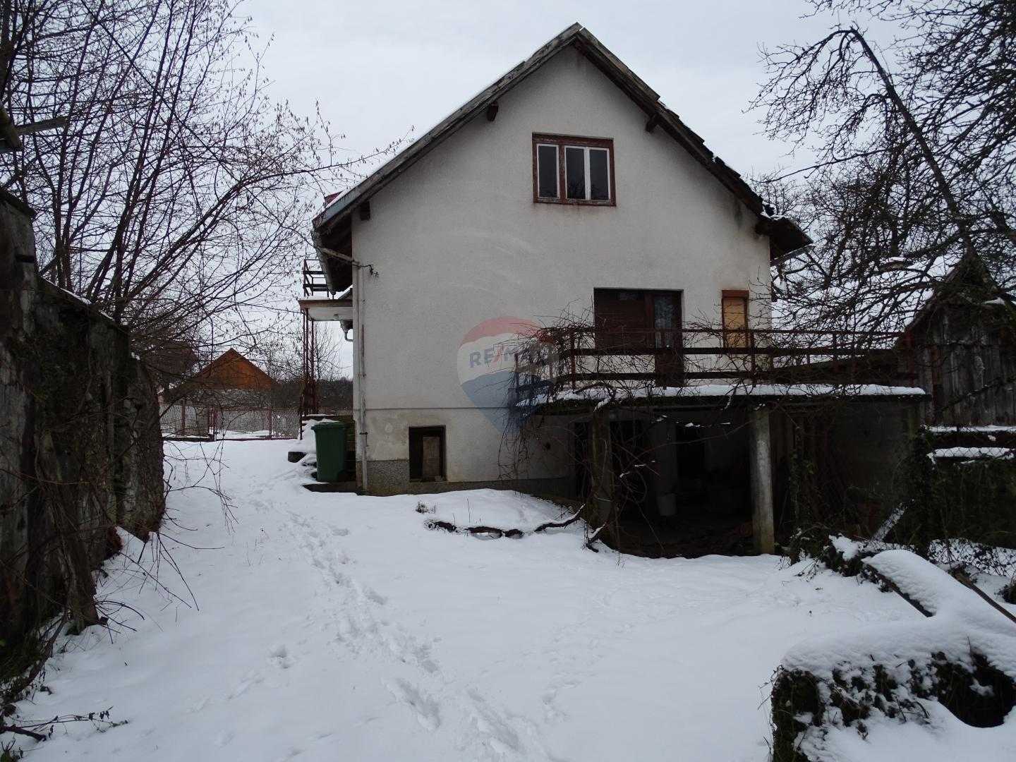 rumah dalam Brod Moravice, Primorsko-Goranska Zupanija 12034643