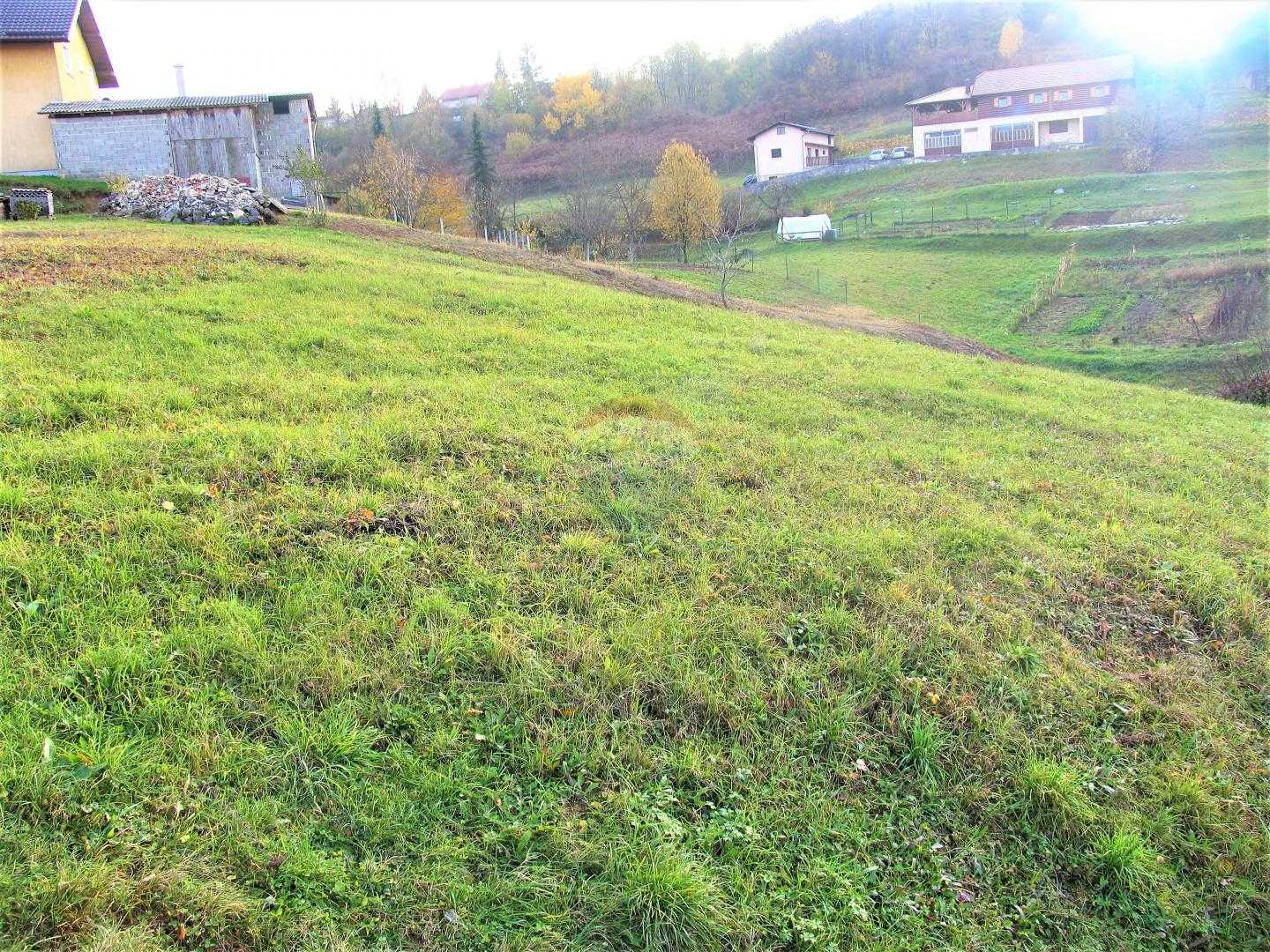 भूमि में Duga Resa, Karlovačka županija 12034745