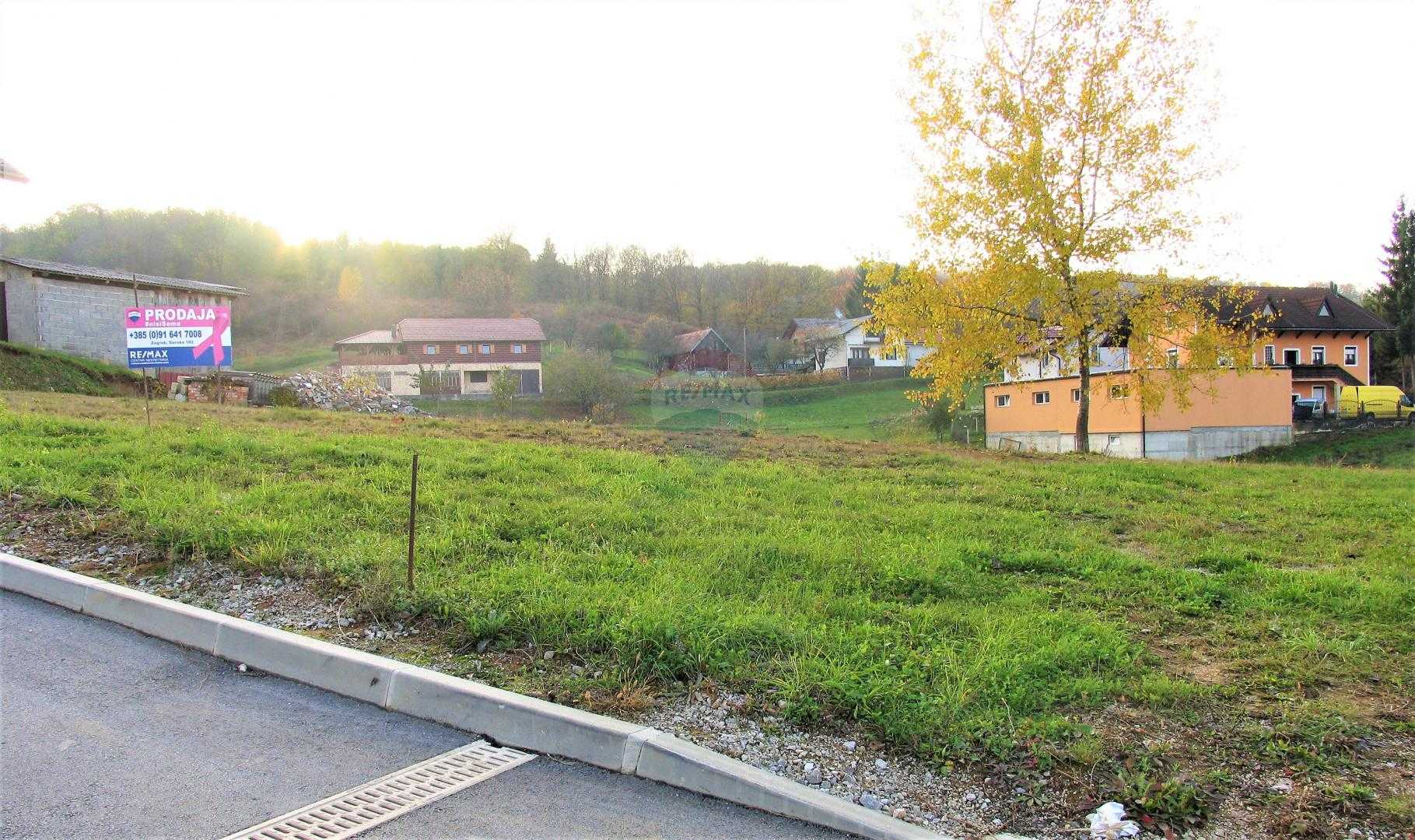 Land in Duga Resa, Karlovacka Zupanija 12034745