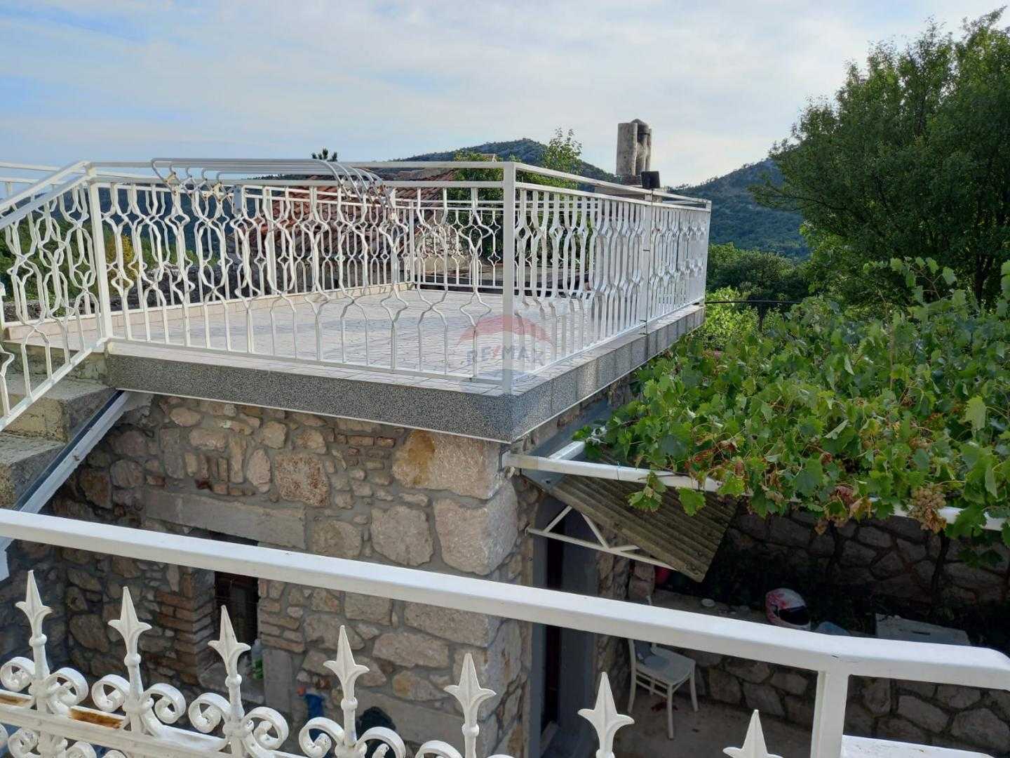 casa no Bribir, Primorsko-goranska županija 12034748