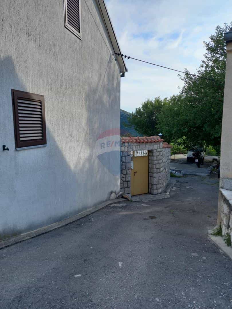 मकान में Bribir, Primorsko-goranska županija 12034748