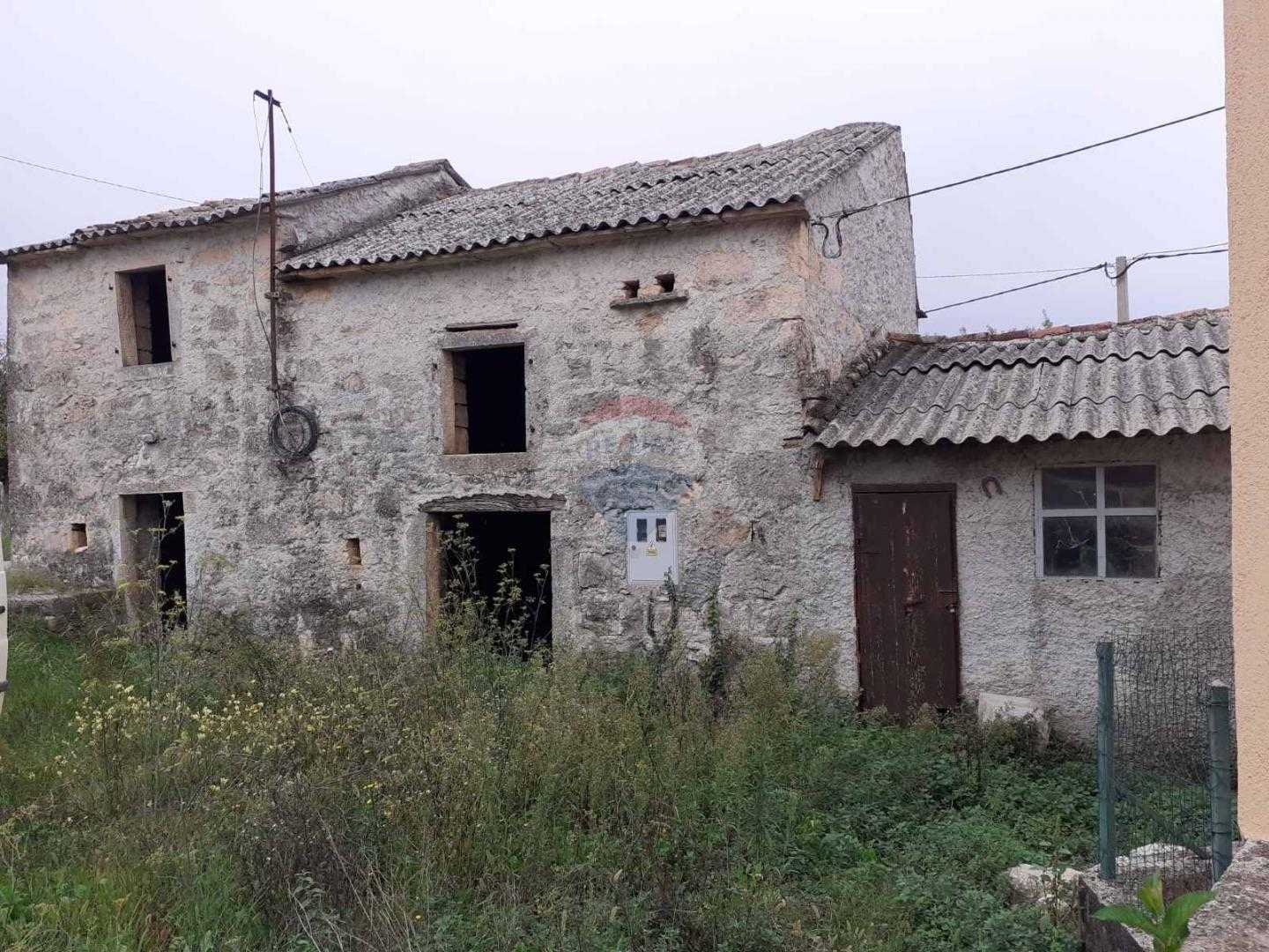 House in Karojba, Istarska Zupanija 12034791