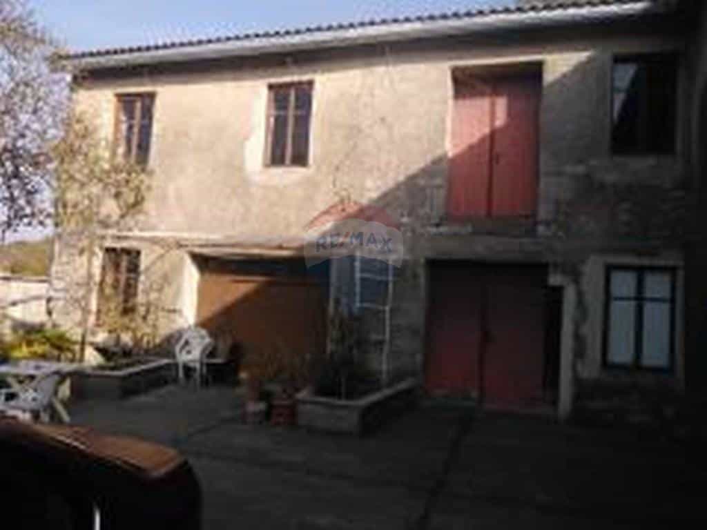 House in Male Mune, Primorsko-Goranska Zupanija 12034796