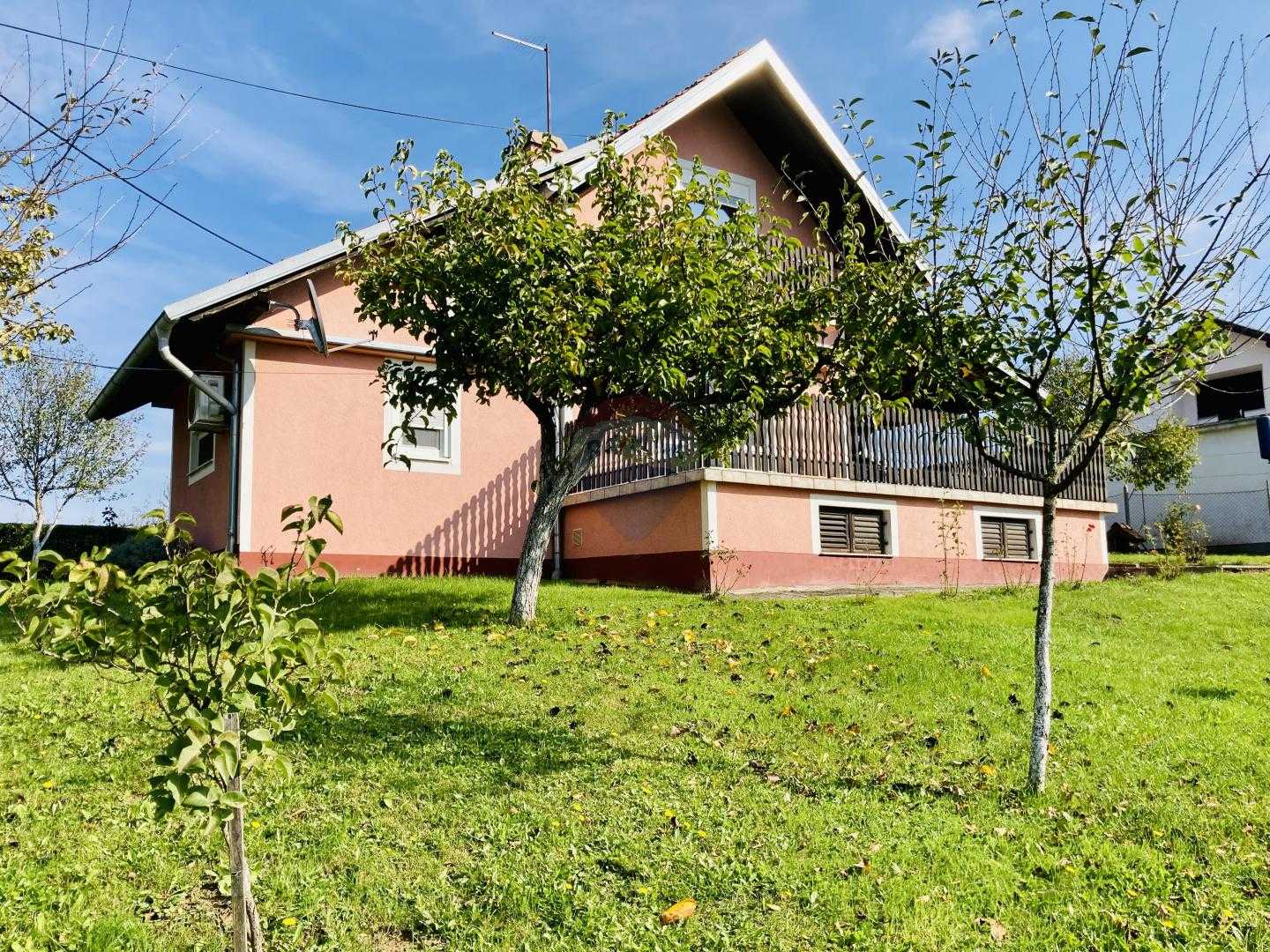 σπίτι σε Petrinja, Sisacko-Moslavacka Zupanija 12034809