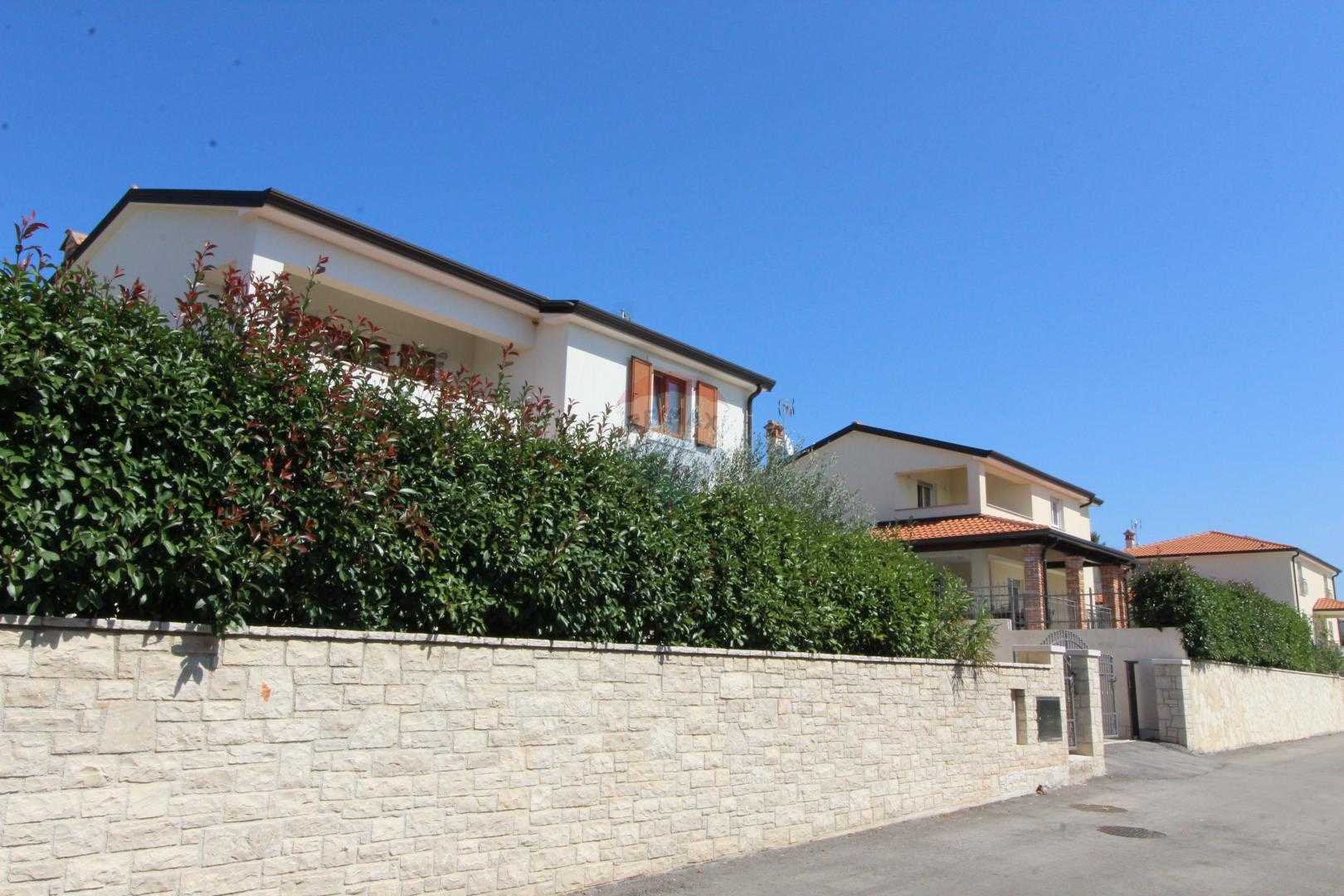 σπίτι σε Καστελίρ, Istarska Zupanija 12034826