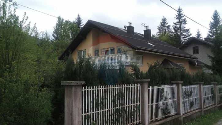 casa no Delnice, Primorsko-Goranska Zupanija 12034827