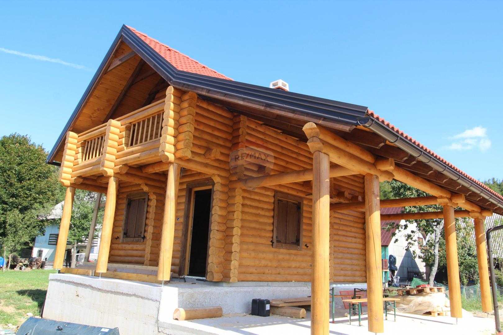 房子 在 Fuzine, Primorsko-Goranska Zupanija 12034869
