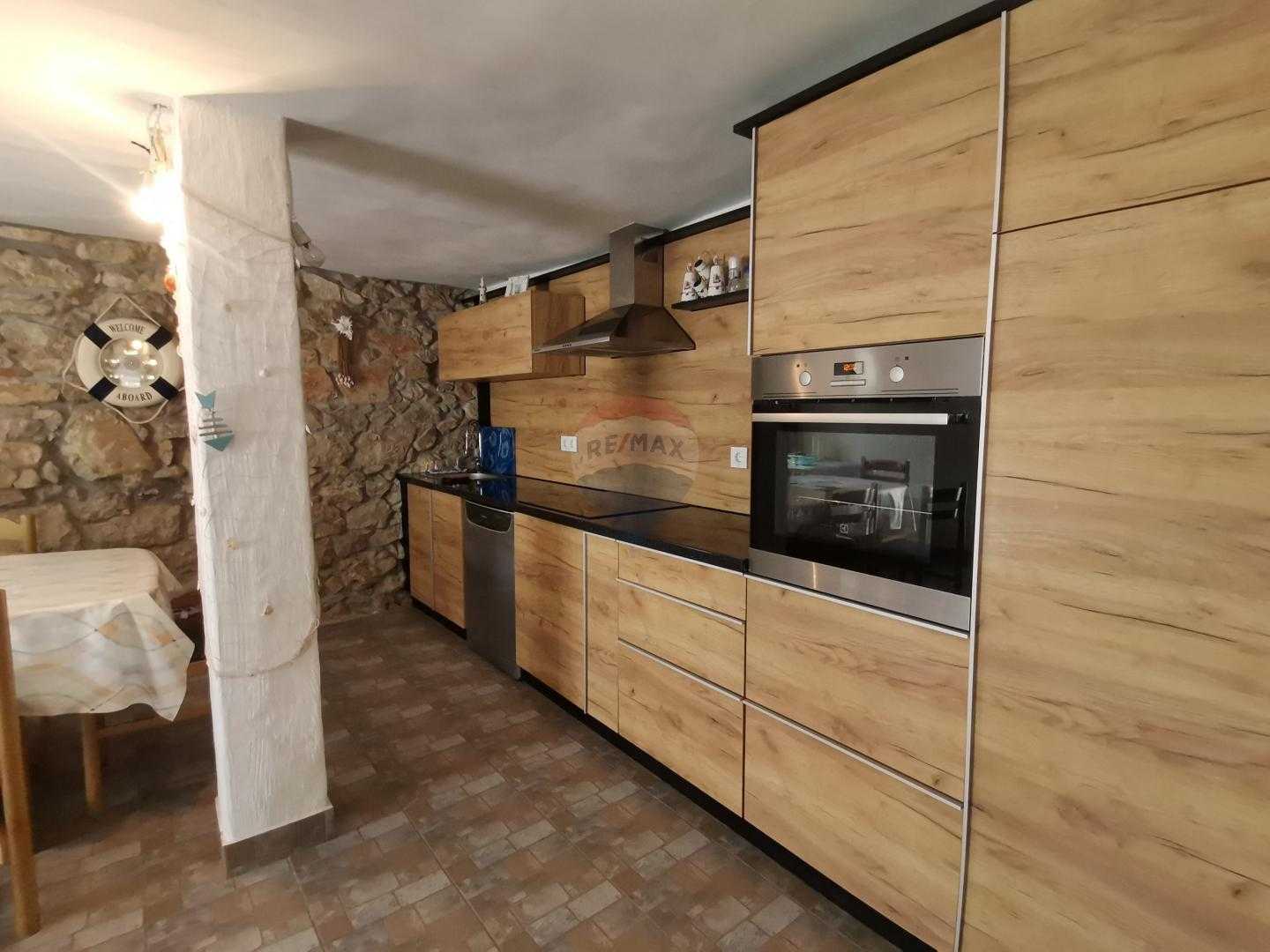 بيت في Hlapa, Primorsko-goranska županija 12034946