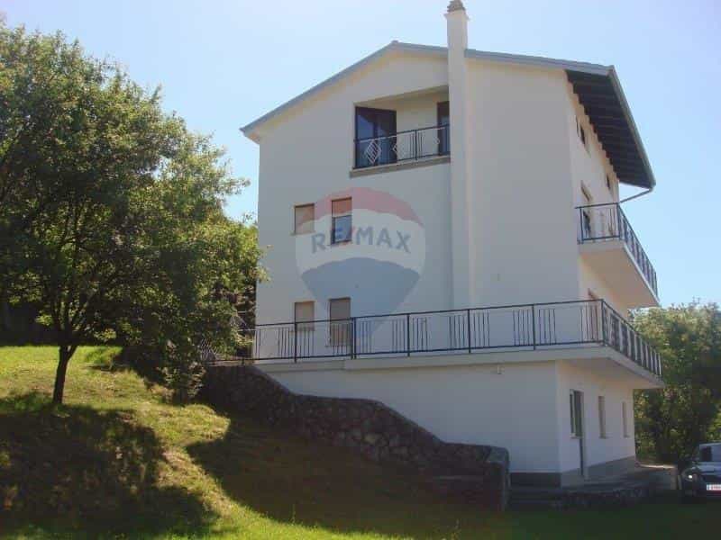 房子 在 Rijeka, Primorsko-goranska županija 12034963