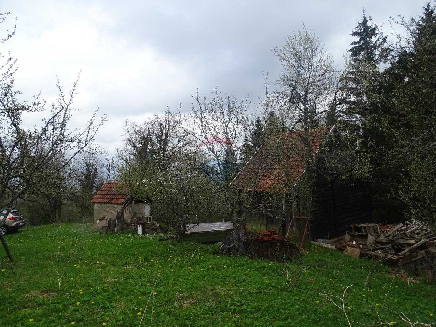 房子 在 Hribac, Primorsko-goranska županija 12035024