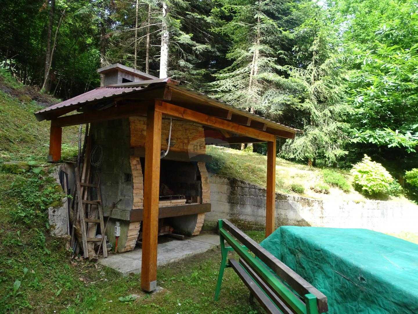 жилой дом в Brod Na Kupi, Primorsko-goranska županija 12035095