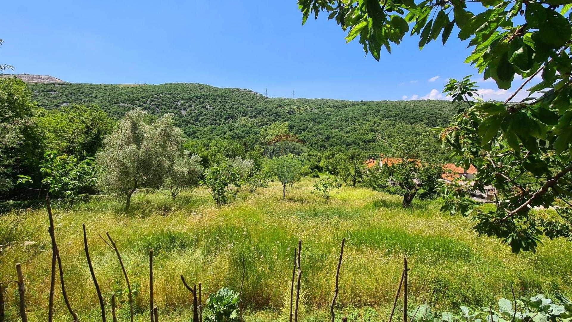Tanah dalam Bakarac, Primorsko-Goranska Zupanija 12035112