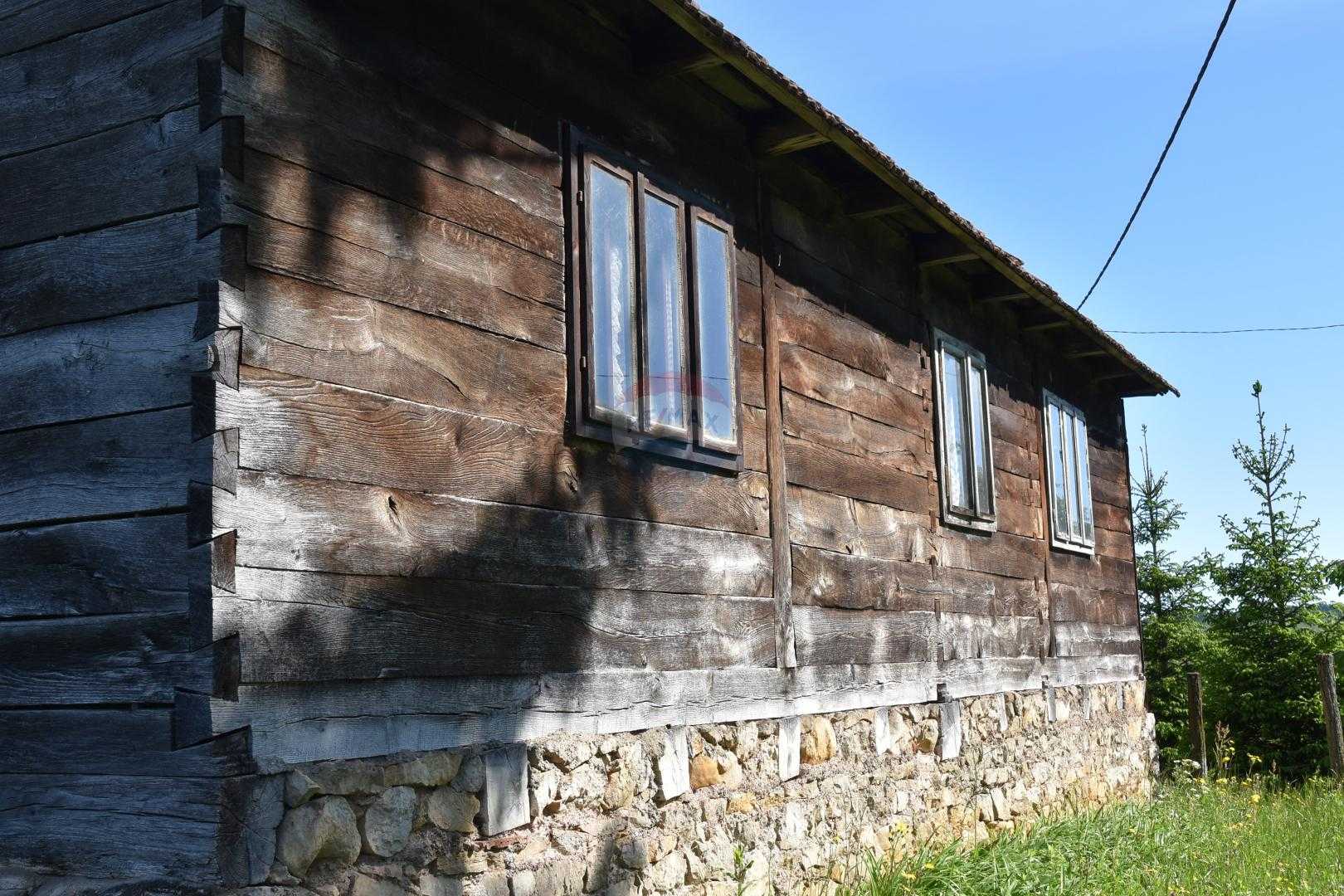casa en Stol general, Karlovačka Županija 12035179