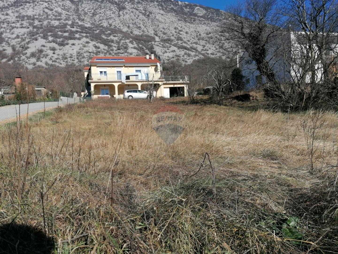 Tanah dalam Smokovo, Primorsko-Goranska Zupanija 12035375