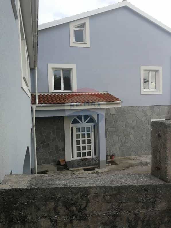 房子 在 Rijeka, Primorsko-goranska županija 12035530