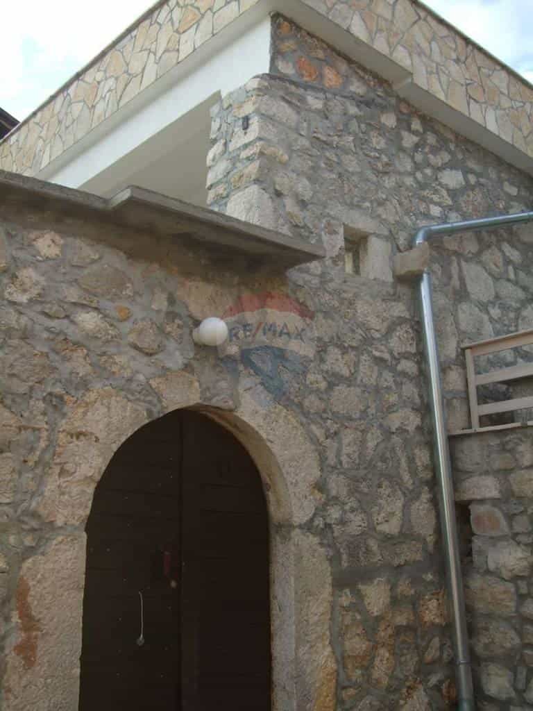 Huis in Bribir, Primorsko-Goranska Zupanija 12035759